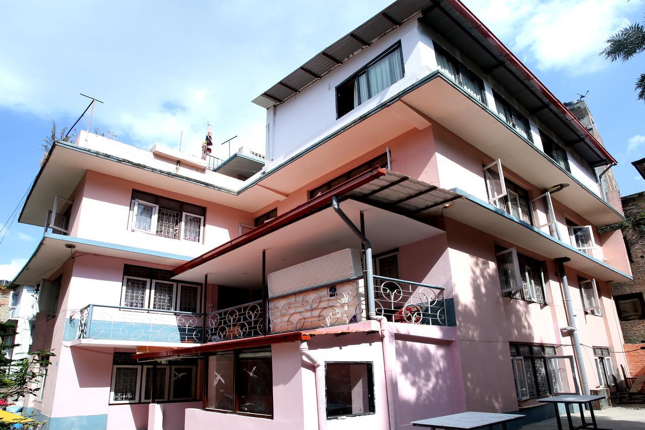 Mitra Garden Inn Katmandu Eksteriør bilde
